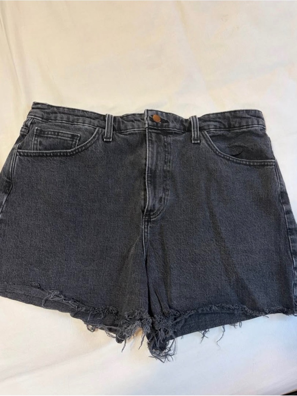 Universal Thread Black High-Rise Denim Shorts with Frayed Hem
